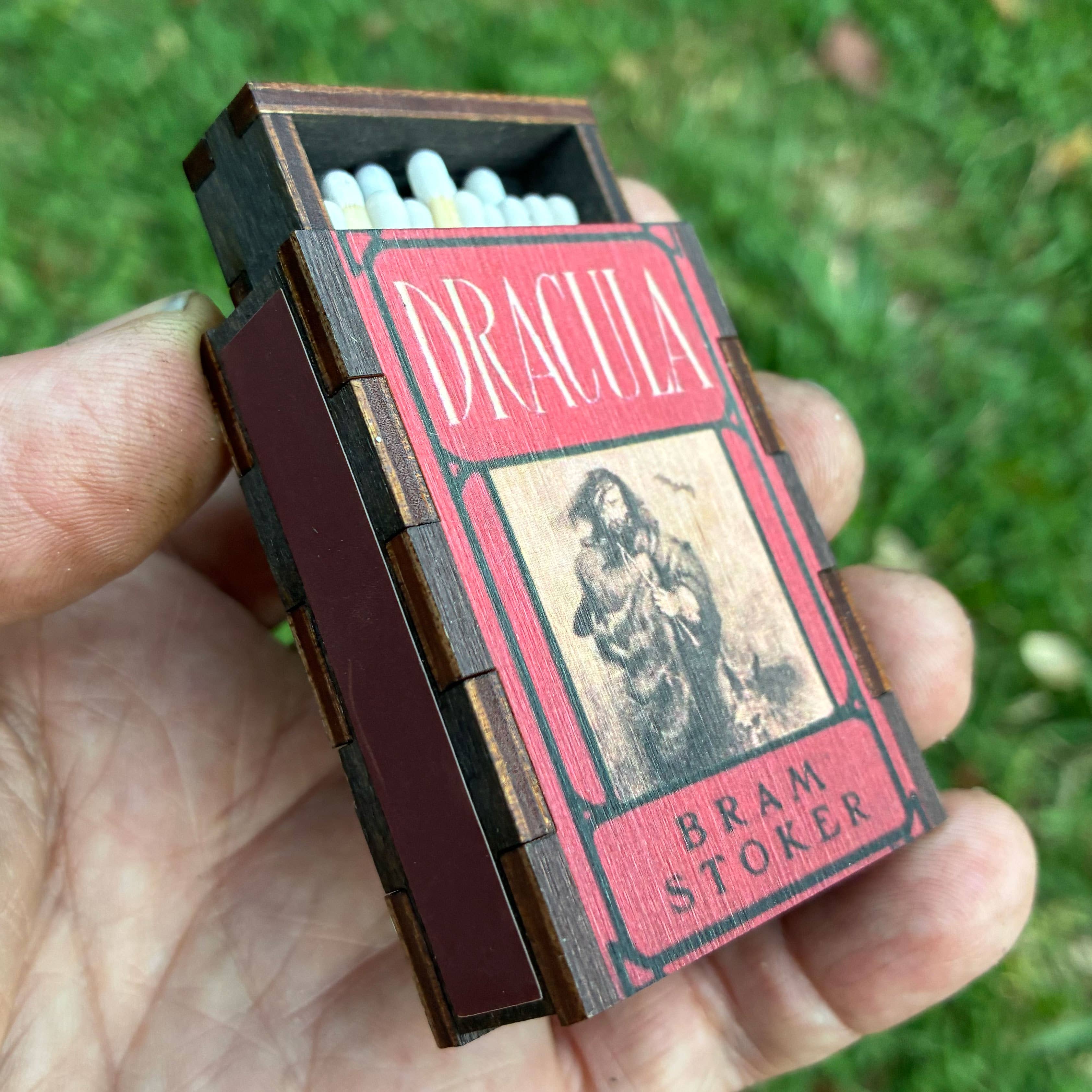 Most Amazing - Vente Allumettes - Allumettes • Boîtes d'allumettes en bois Dracula de Bram Stoker1