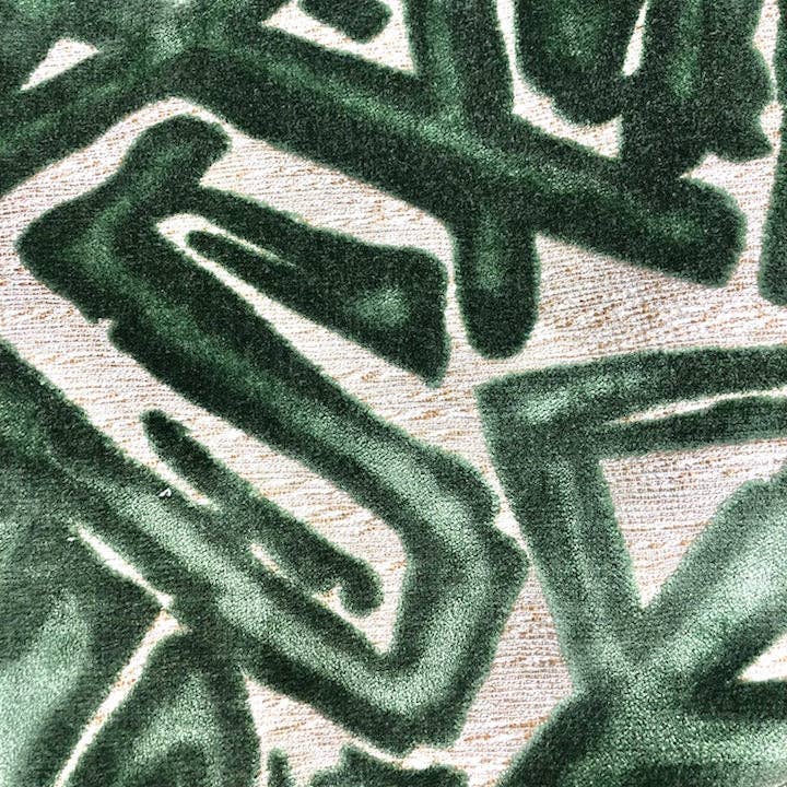 HF Atelier - Wholesale Chair - B&W Graffiti Swivel Chair for Bar, Restaurant or Residential2