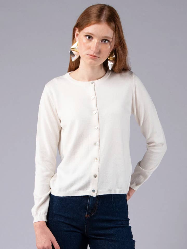 Cardigan Girocollo in Lana Merino e Cotone Organico per la vendita all'ingrosso da parte di Achega Knitwear