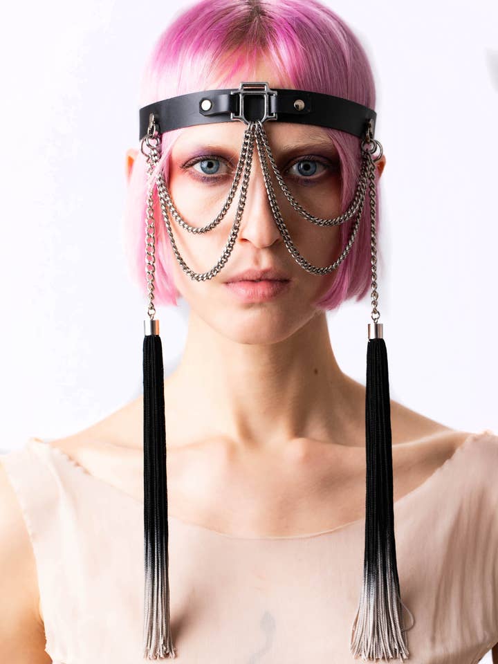 COIFFE ICONIQUE pour la vente par PERLENSAU UG