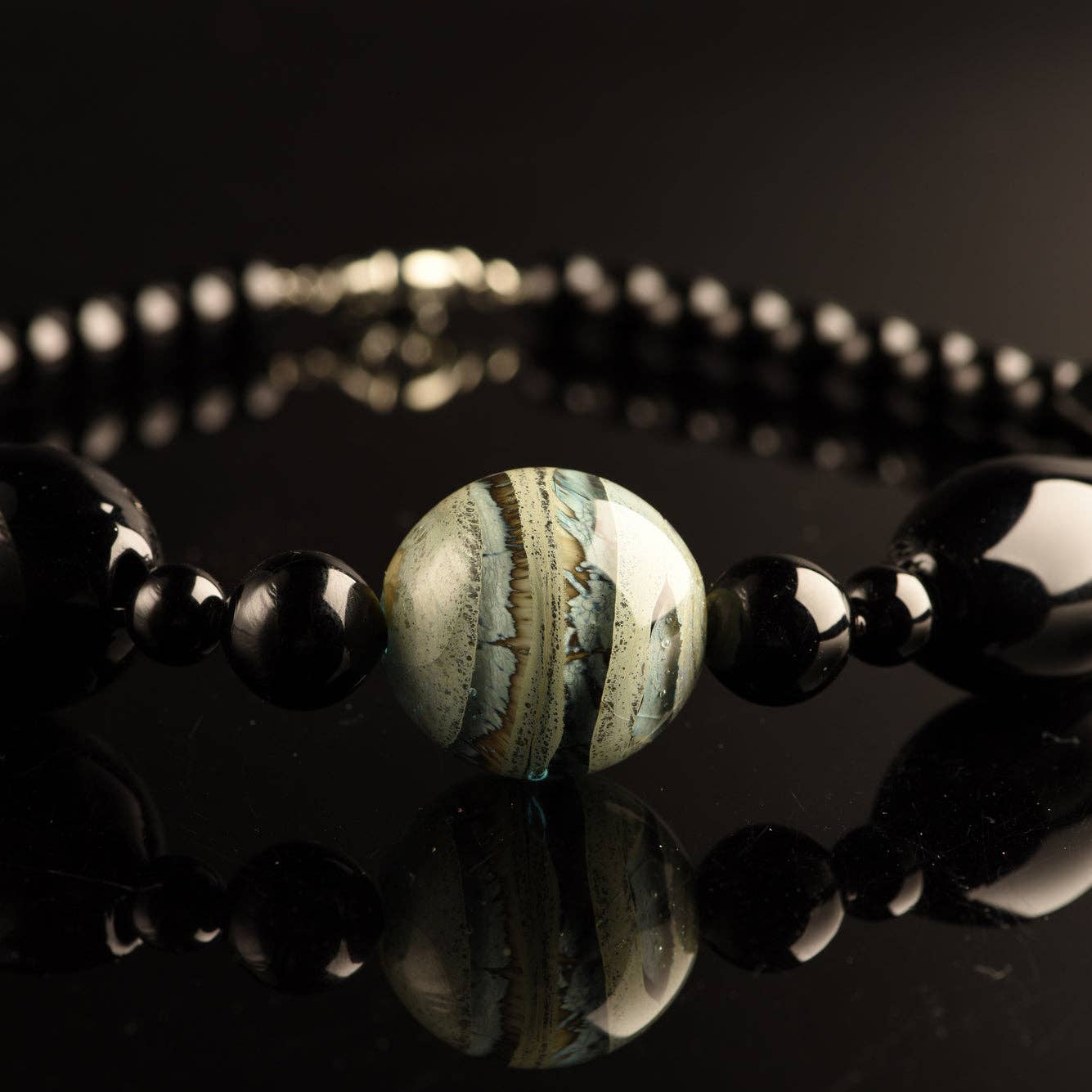 Mazzega Art & Design - Wholesale Beaded/Pearl Necklace - Desdemona Necklace in Murano Glass: Luxurious jewel with a colored submerged central pearl and large black blown pearls. Length approximately 47 cm.6