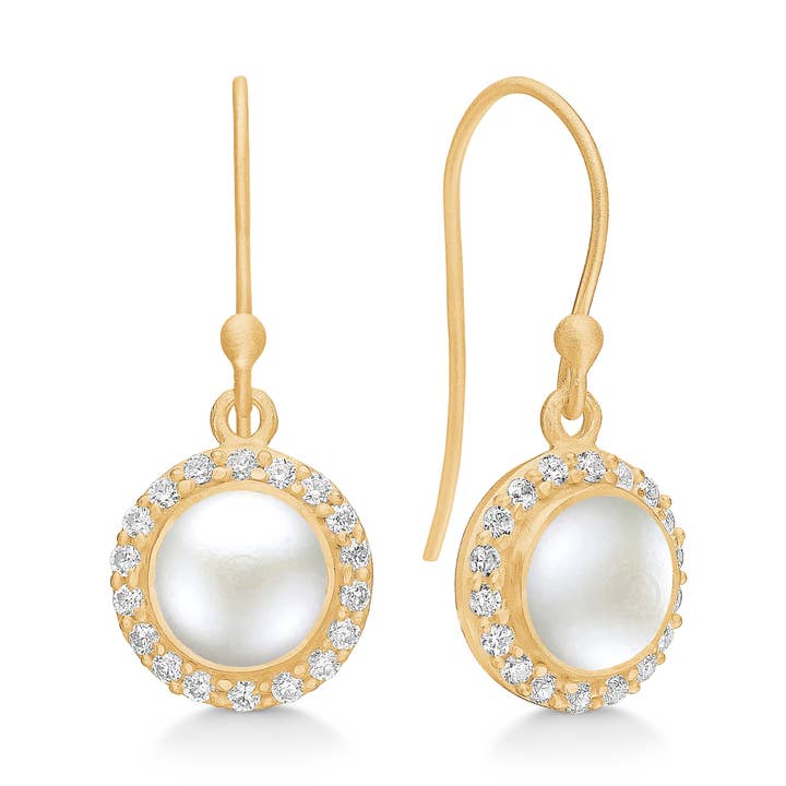 Orecchini margherita perle d'acqua dolce per la vendita all'ingrosso da parte di Lisberg Jewellery