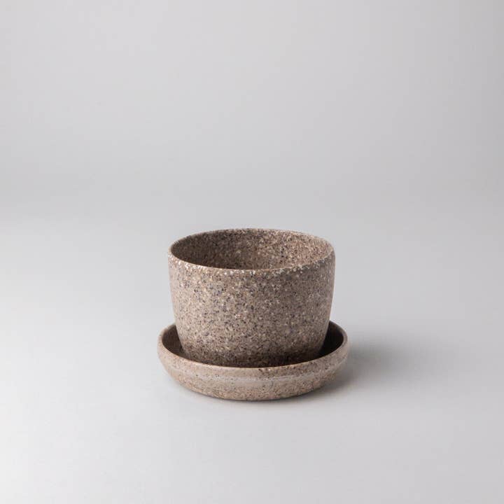 Kanso Designs - Wholesale Plant pot - Nut Husk Mini Planter Pot2