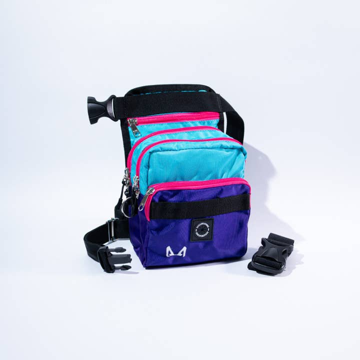 AkraCreations - Wholesale Pet Treat Bag - Dog - Thigh Treat Bag – Dog Training & Hiking Pouch16