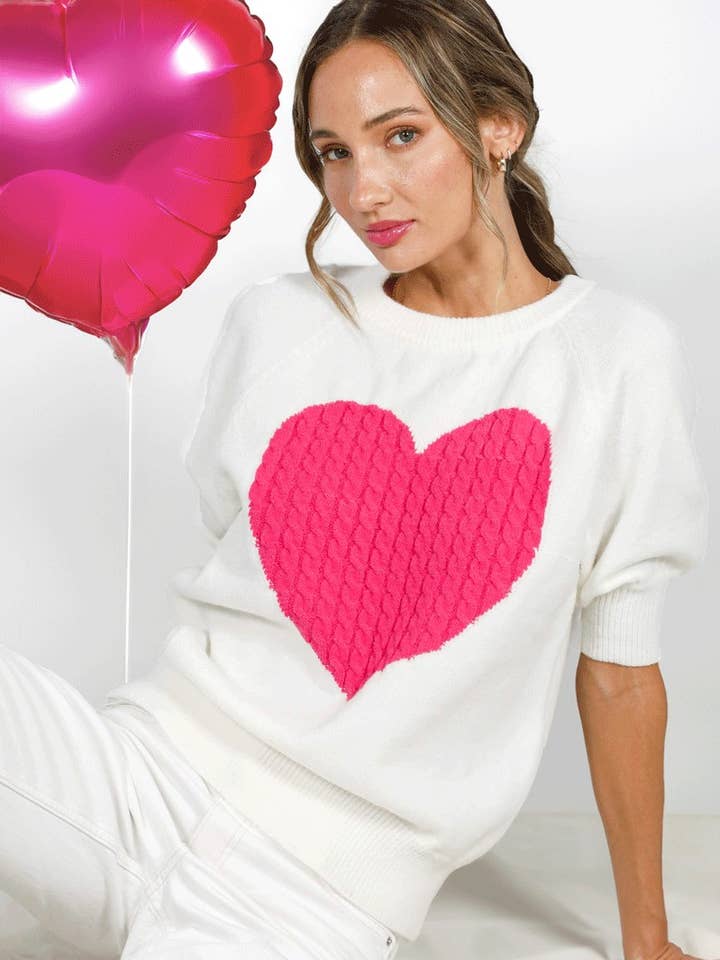Pull tricoté en forme de cœur torsadé pour la Saint-Valentin VT82583 pour la vente par Vine & Love