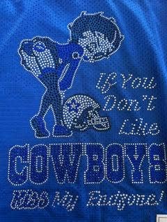 T-shirt Cowboys Kiss My Endzone pour la vente par SJ NOLA LLC