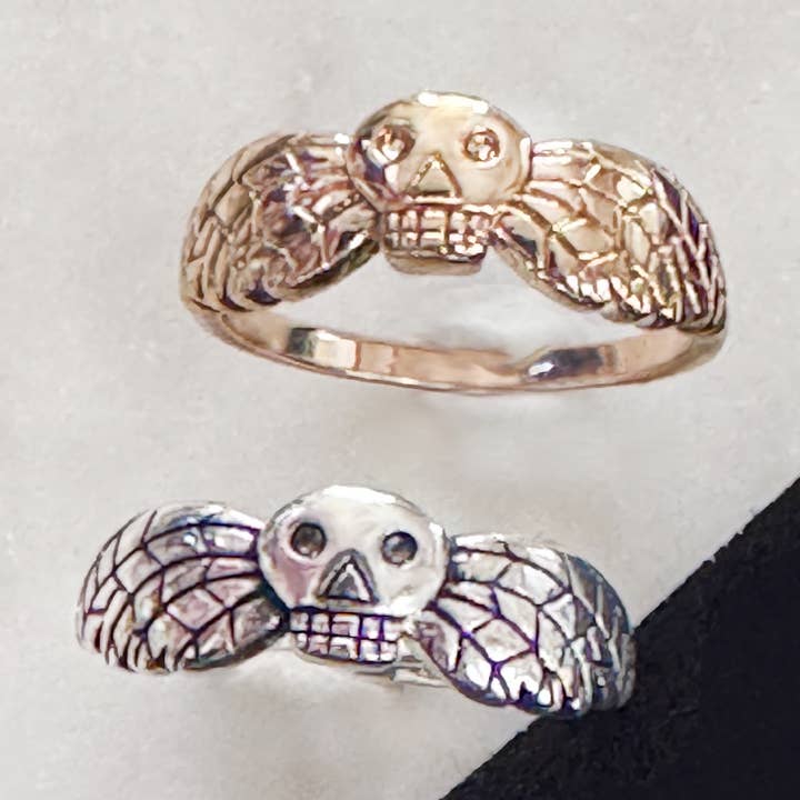 Anello Tomba Memento Mori per la vendita all'ingrosso da parte di Memento Mori Designs NYC