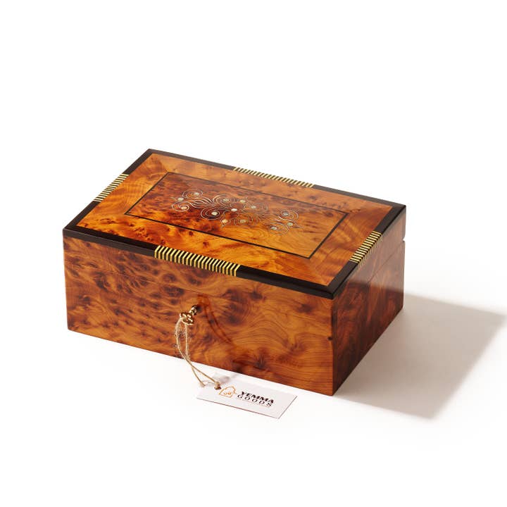 Yemma Goods - Vendita all'ingrosso Portagioie/organizer per gioielli - Grande portagioie in legno Thuya Burl con intarsio in madreperla
