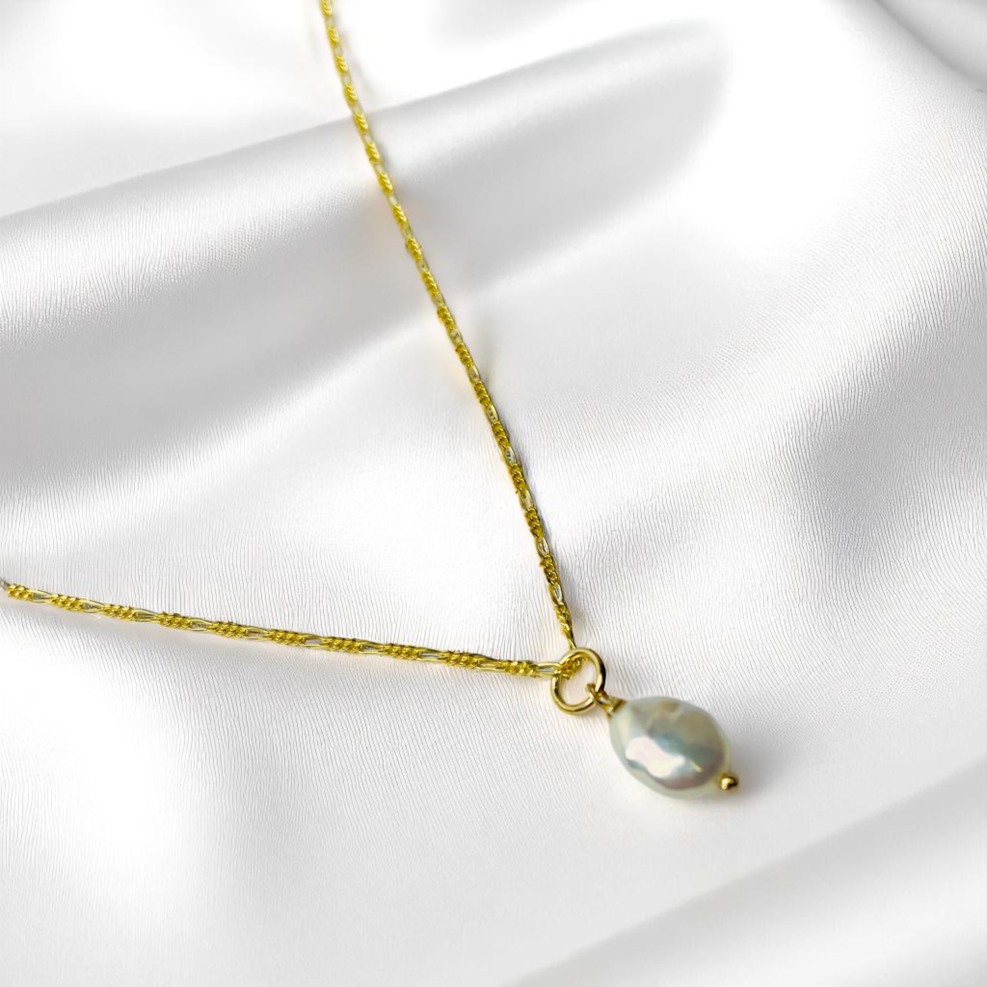 MadamLili - Vendita all'ingrosso Parure di gioielli - Set di gioielli con perle Keshi barocche – Argento sterling 925 placcato oro 18k | Collana 50cm & Orecchini | Ipoallergenico | Senza nichel1