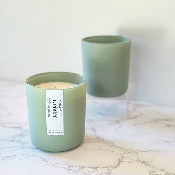 Candle Cabana - Venta al por mayor Velas en tarros - Vela de soja 100 % natural en recipiente mate verde salvia de 12 oz1