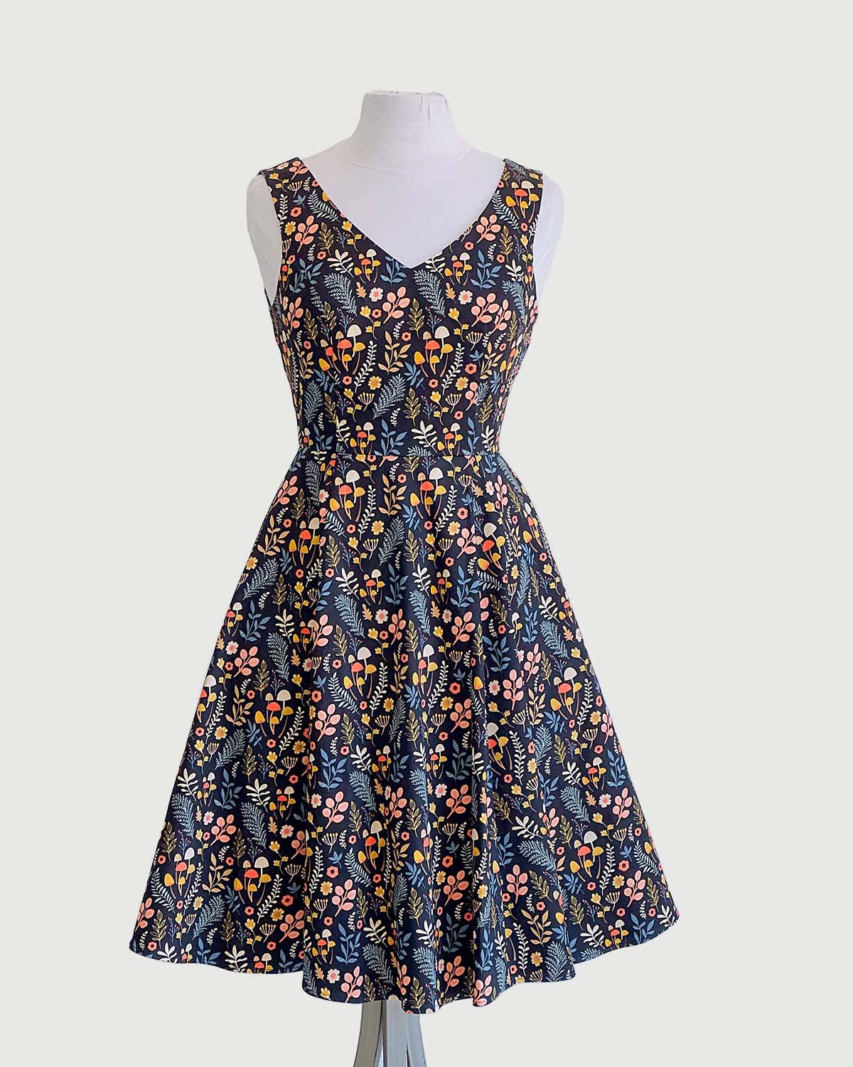 Wholesale V-Neck Sleeveless Dress In Ditsy Mushroom Print for