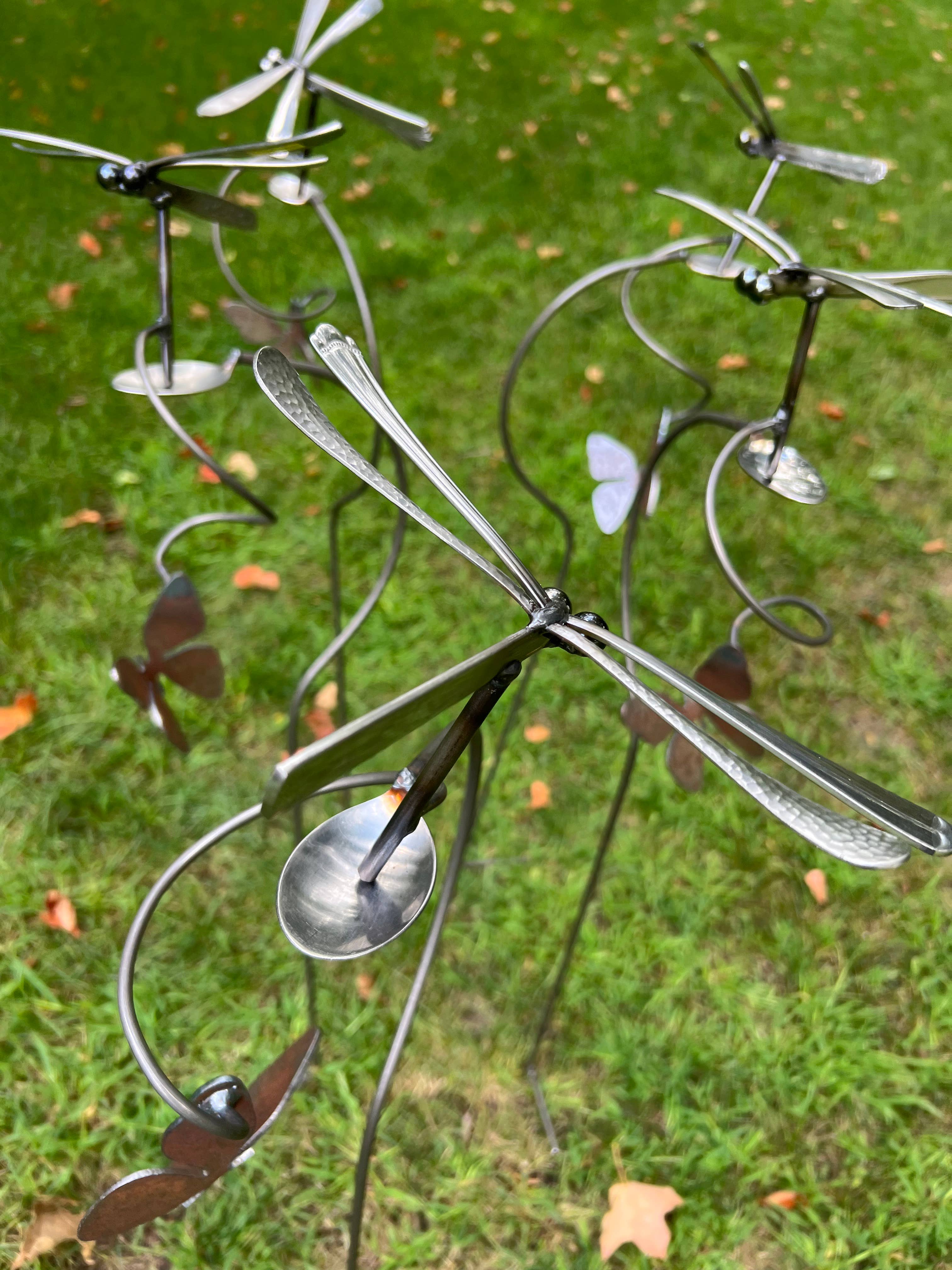 Pauls Metal Petals - Wholesale Outdoor Ornament/Decor - Single Dragonfly/ Butterfly Counterweight1