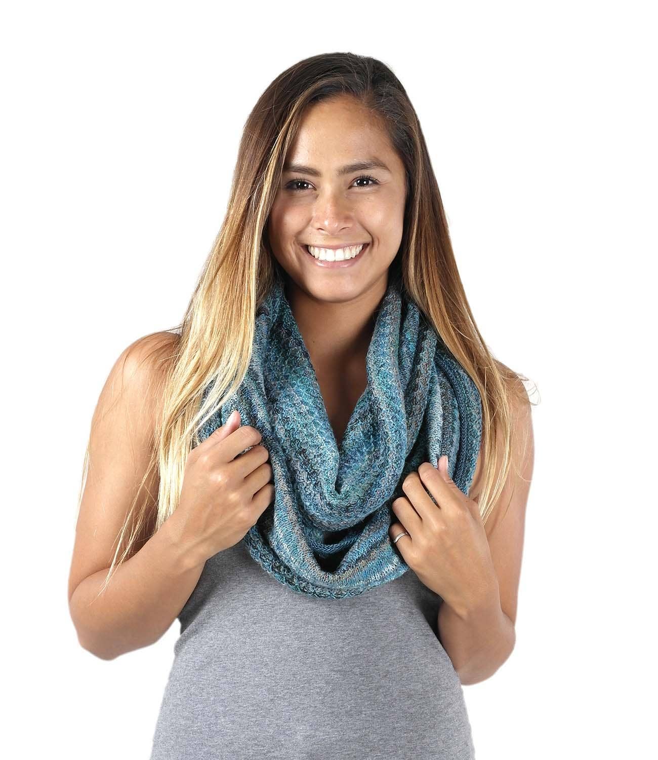 Shupaca Alpaca - Wholesale Scarf - Women's - Alpaca Infinity Scarf - Printed - Azul1