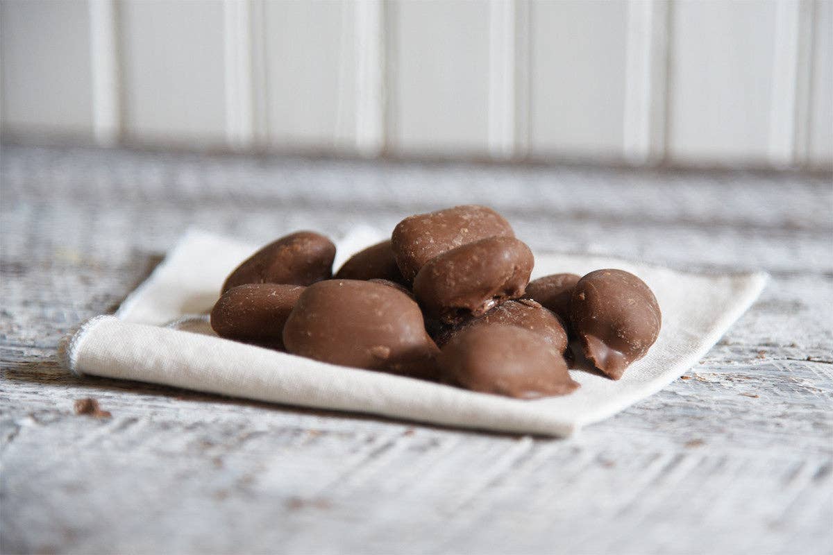 Schermer Pecans – wholesale Chocolate-covered sweets – MILK CHOCOLATE COVERED PECANS - GA Grown - 12 Foil Bags/Case1