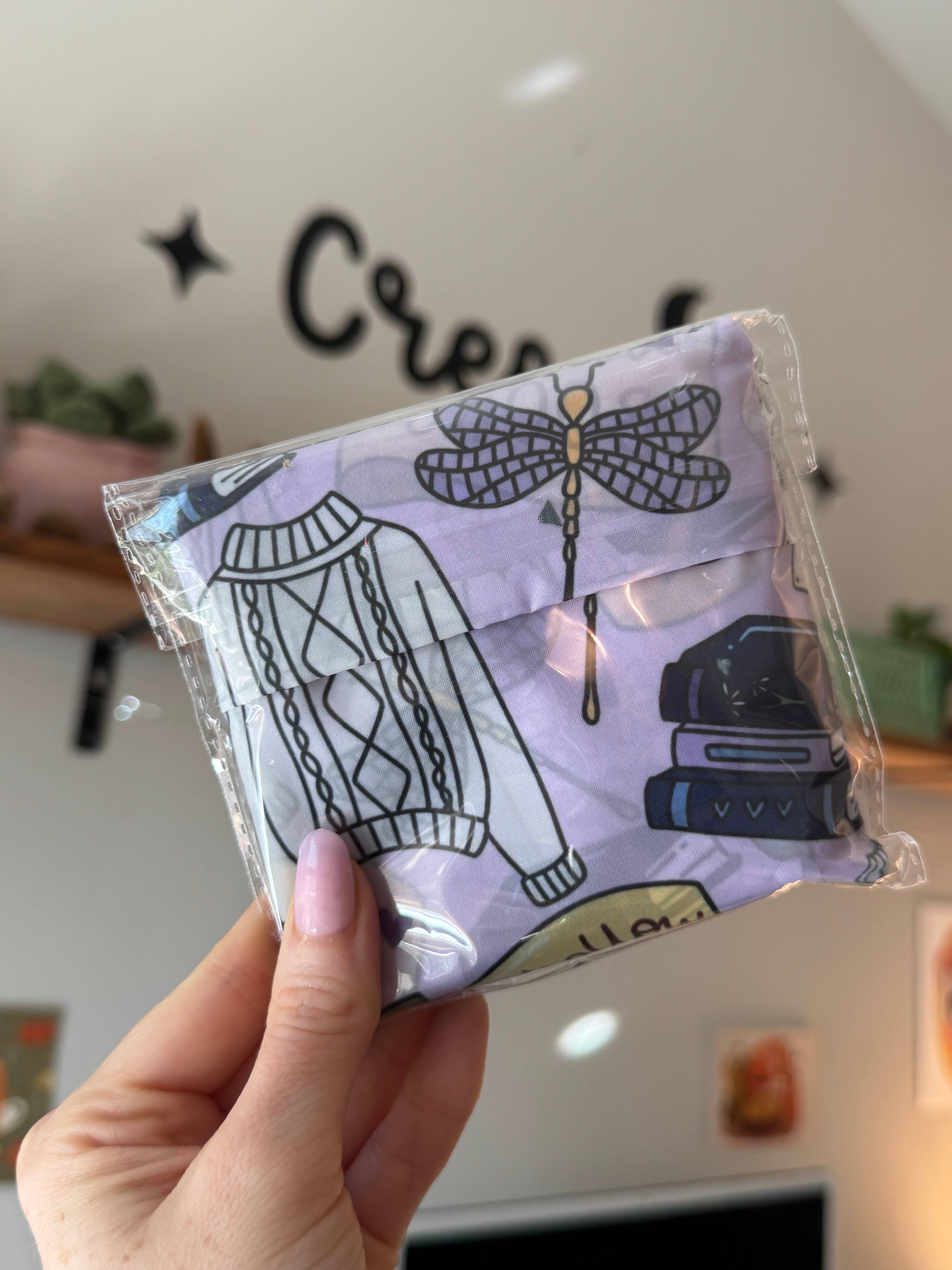 CrescentCatCo - Wholesale Grocery/Shopping Bag - Stars Hollow Books Reusable Shopping Bag, Fold Up Pouch2