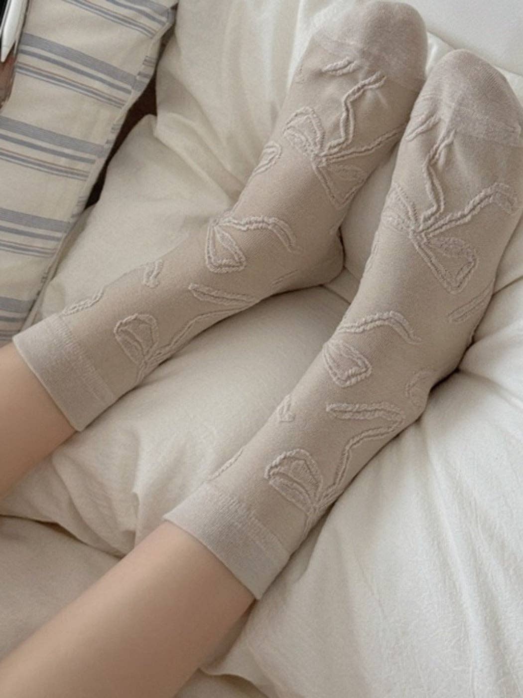 Funkyrel® Atzbranding Limited - Wholesale Socks - Women's - Rufia - Cute Mid-calf Socks with Bow Patterns10