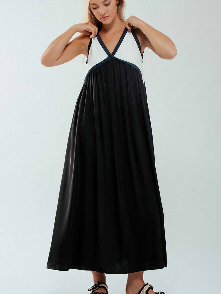 Urban Daizy - Wholesale Dress - Women's - Contrast Piping Empire Waist Dress12