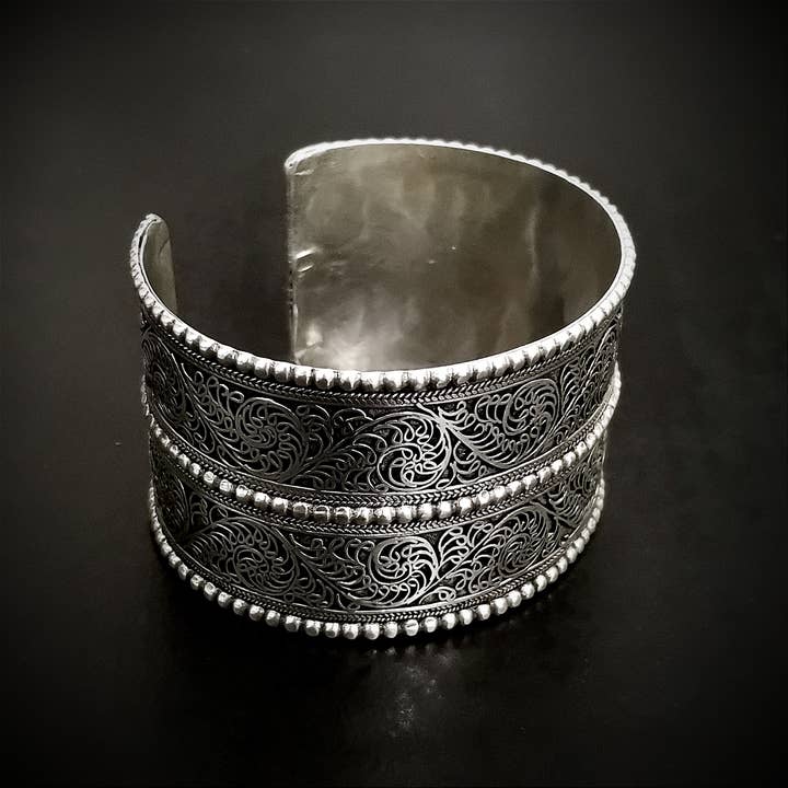 Uwa Tibetan Bracelet for wholesale by Unique Brand