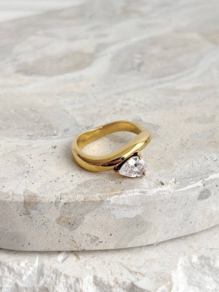 Angels Whisper Accessories - Wholesale Single Stone/Solitaire Ring - Monet Crystal 18K Gold Plated Ring (3sizes)0