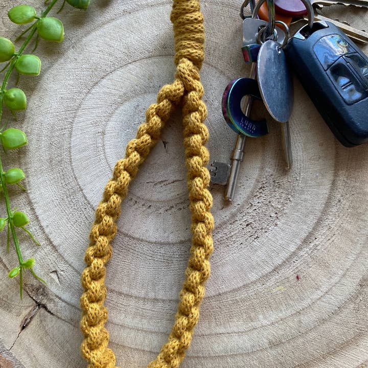 Macra-Made With Love – wholesale Keychain – Women's – Wristlet Keychain2