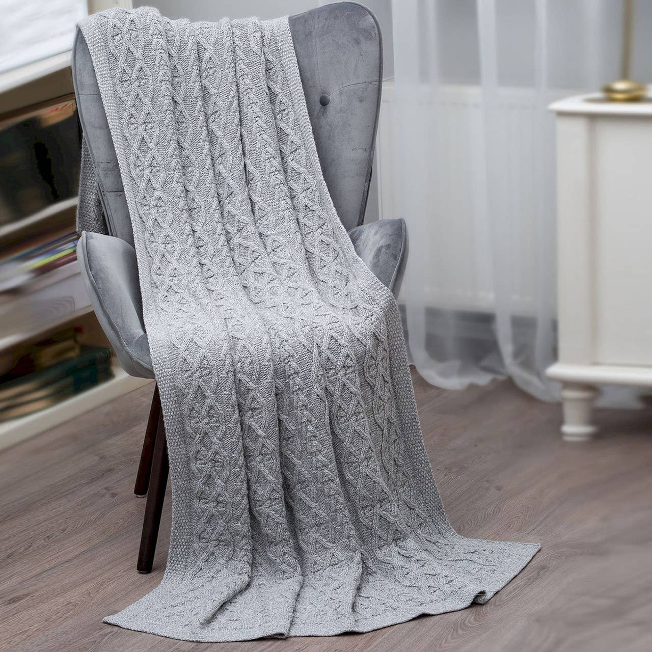 Dublin Gift Company - Wholesale Throw blanket - Braided Cable Knit Throw0