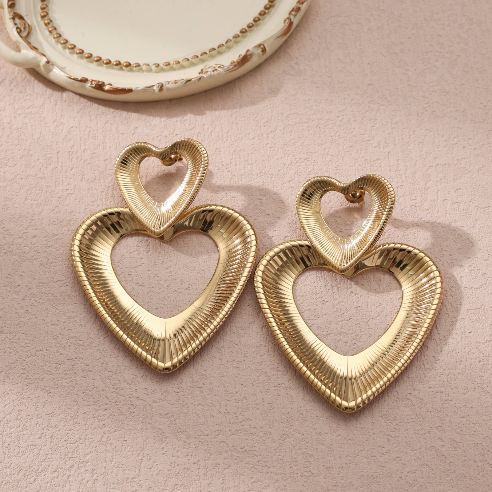 Yellow gold Dora Box for wholesale on Faire0