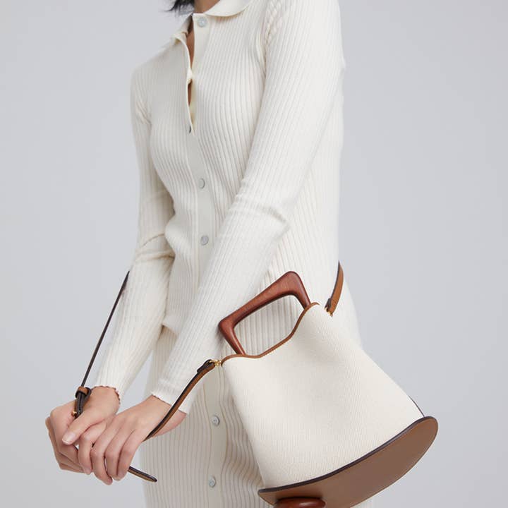 Ecru Bolsa de Ombro Ozzy - Ecru para venda a revendedores na Faire2