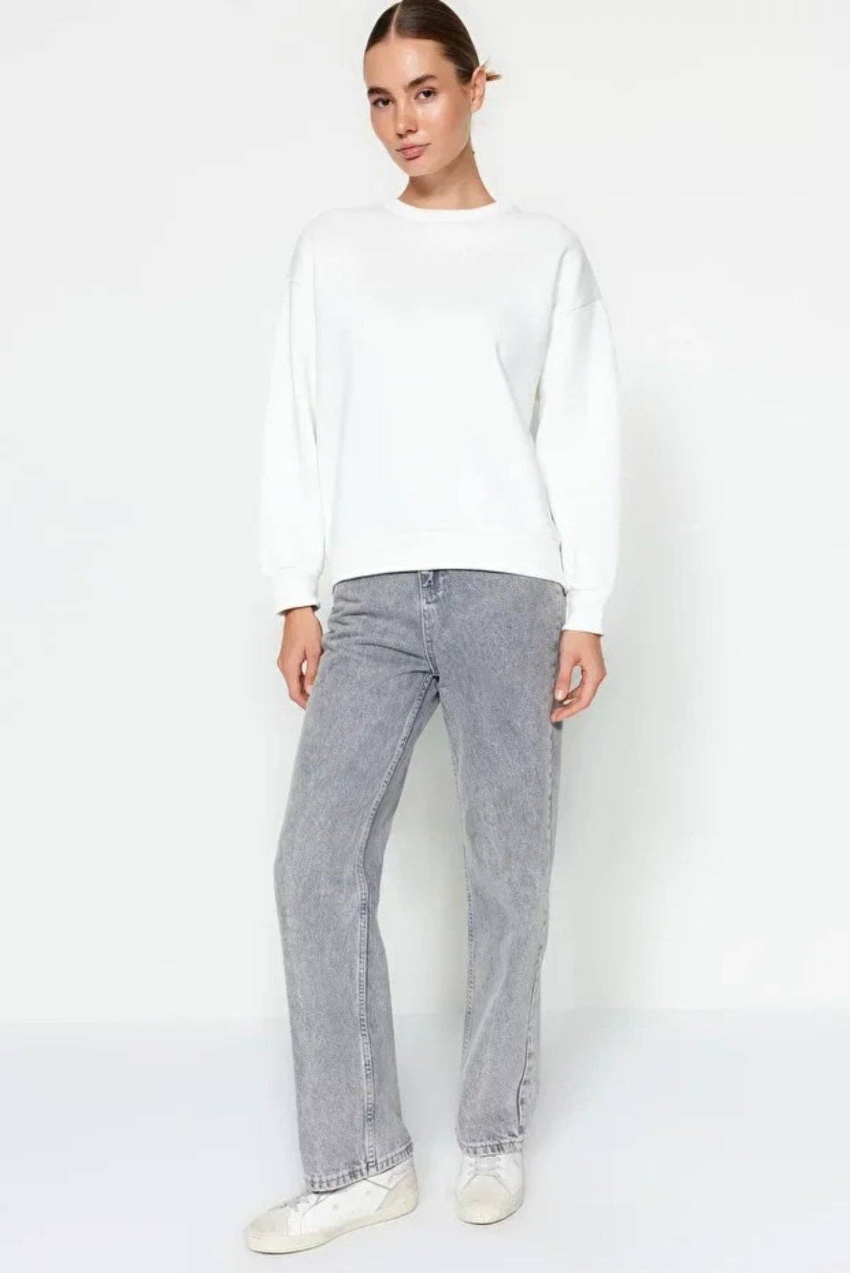 Hoxton Gal – wholesale Sweatshirt – Women's – Thick Fleece-Lined Regular Fit Crew Neck Basic Knit Sweatshirt30