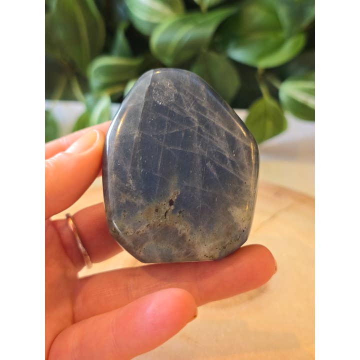 Crystal Cove Minerals – wholesale Spiritual stone/crystal – Labradorite Freeforms