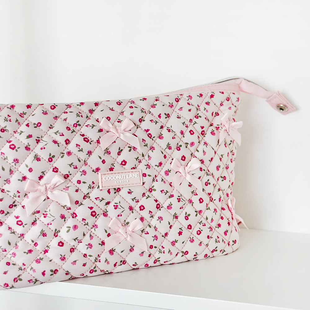 Coconut Lane - Vente Trousses de maquillage/cosmétique - Pochette Magic Lifestyle - Fleurs aquarellées roses matelassées3