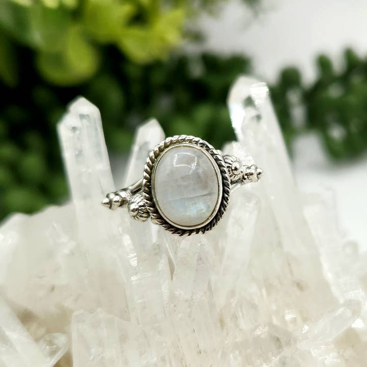 Meraki Gemstones - Venta al por mayor Anillos grandes/de cóctel - Anillo de plata de ley (925) con piedra preciosa de piedra lunar arcoíris1