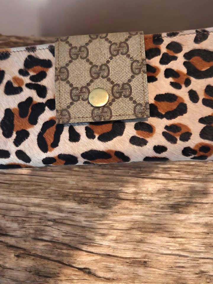 Portafoglio Leopard Gg Nuova Collezione! per la vendita all'ingrosso da parte di Contagious Couture