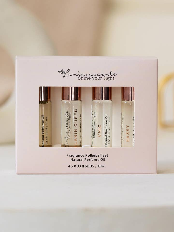 Huile de parfum à bille « For Her » Chic & Sassy Scents pour femmes pour la vente par Luminouscents