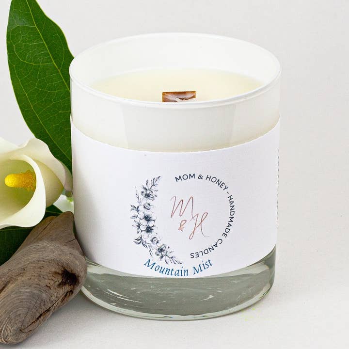 Mountain Mist, cire de noix de coco vierge, faite à la main, parfum agrumes, ozone, gingembre, jasmin et patchouli, huile essentielle et parfumée, 10 oz. pour la vente par Mom and Honey Handmade Co