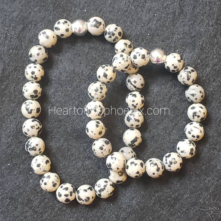 Bracelet en jaspe dalmate adulte/enfant ou tailles personnalisées pour la vente par Heart of The Phoenix