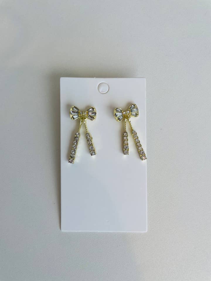 Goldene Strass-Bogenohrringe für den Großhandel von The Wildflower Company