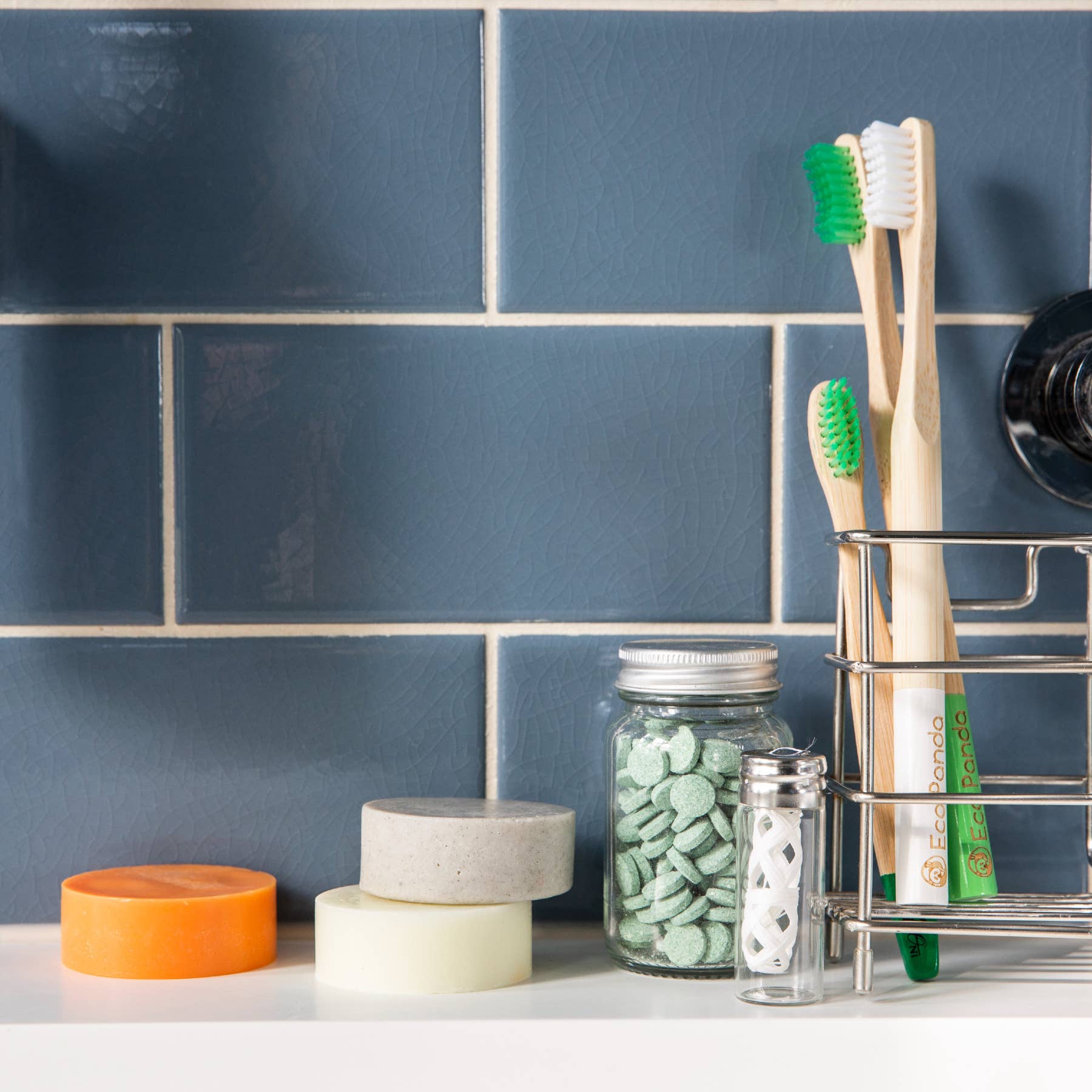 The Solid Bar Company - Wholesale Shampoo Puck/Solid Shampoo - Hair Shampoo Bar - Luxury Botanical/Woodland Normal/Oily4