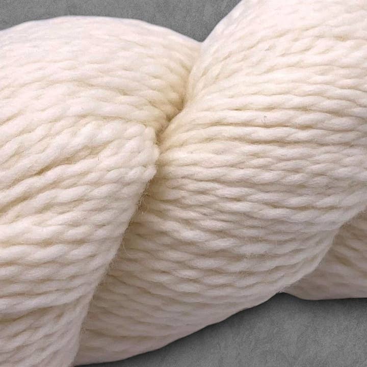 Rooster Yarns – wholesale Yarn – Undyed Yarn: Superwash Merino Aran Knitting Yarn2