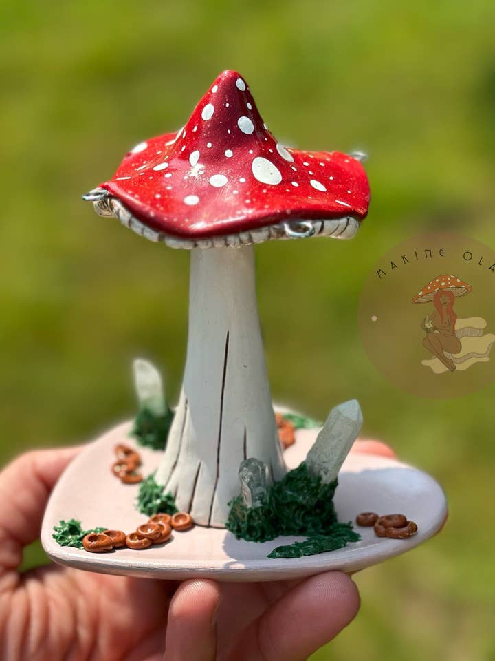 Jewelry Tray | Red Mushroom on Pink Heart for wholesale by Making Olás