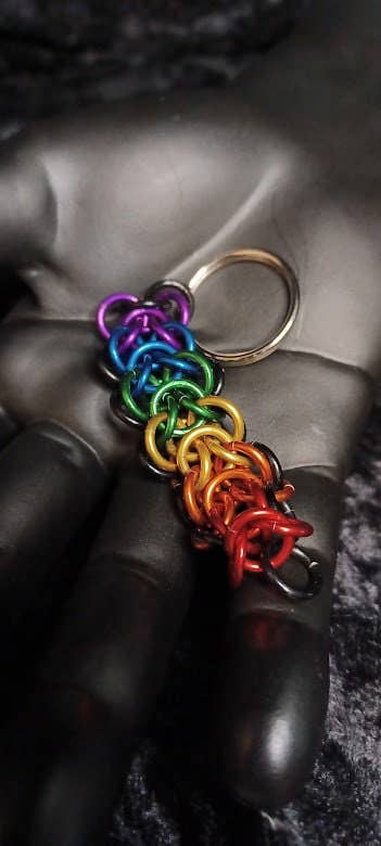 Hole in the Ground Creations - Wholesale Keychain - Unisex - Rainbow Keychain In Elfweave Chainmaille - Pride - Large - Unisex - Gift - Fob - Fidget1