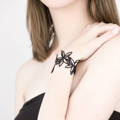 Batucada - Wholesale Charm/Dangle Bracelet - Black Hawaii Bracelet1