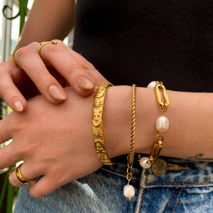 DRIP JEWELRY - Wholesale Bangle Bracelet - Sailor Moon Bangle