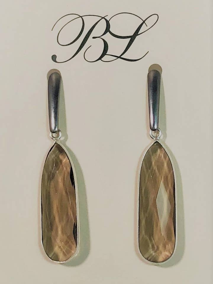 Boucles d'oreilles pendantes en forme de poire en quartz fumé pour la vente par Bldesigns Speciality Crafted Finer Earring Jewelry