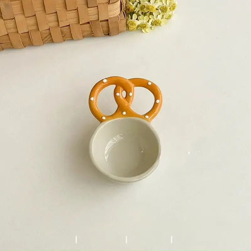 Otterware – Großhandel Gewürz-/Dipschale – Handgefertigte Mini-Keramikschalen - Brezel- & Laibgriffe2