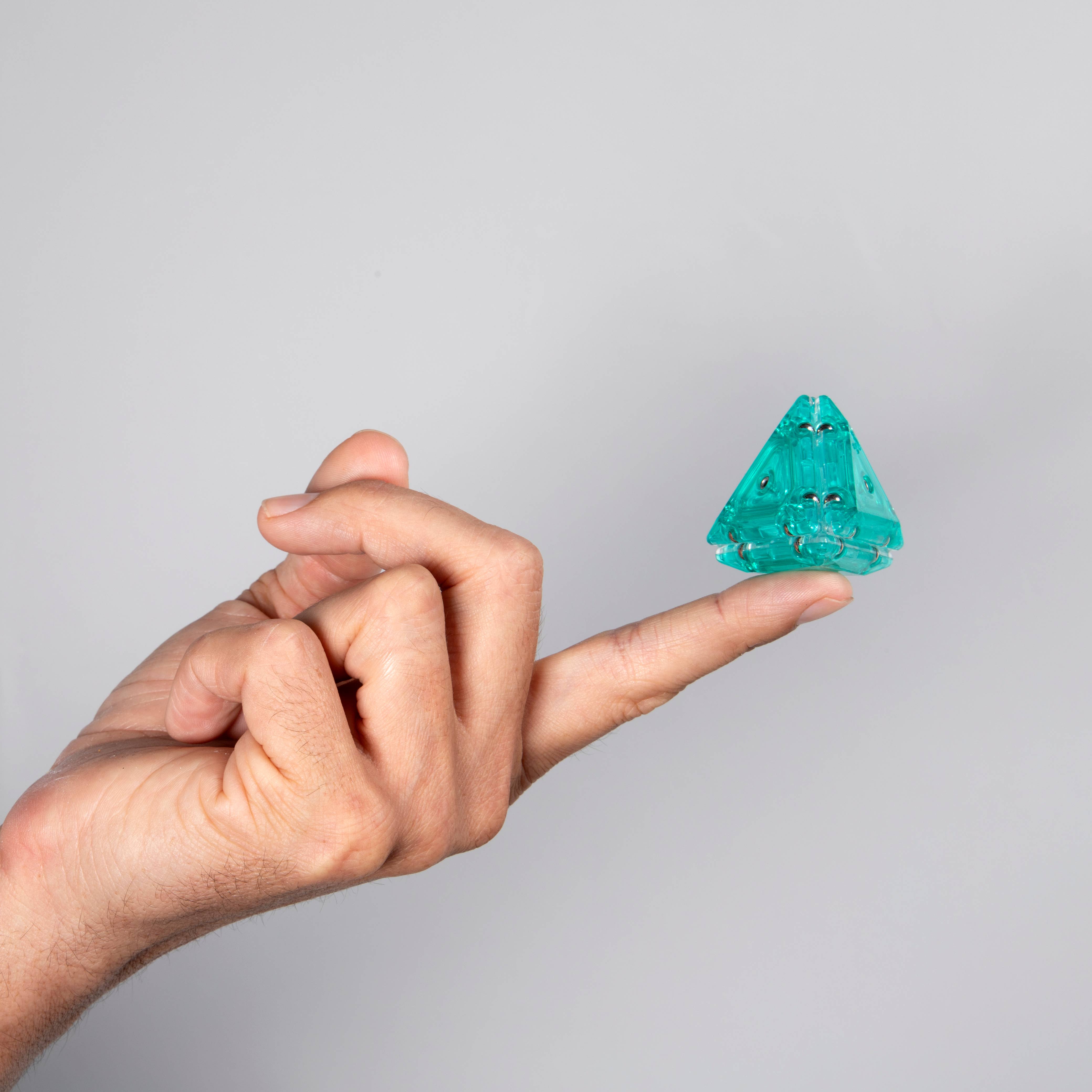 Speks - Wholesale Fidget Toy - Kids - Geode Pyramid Single Color Case Pack2