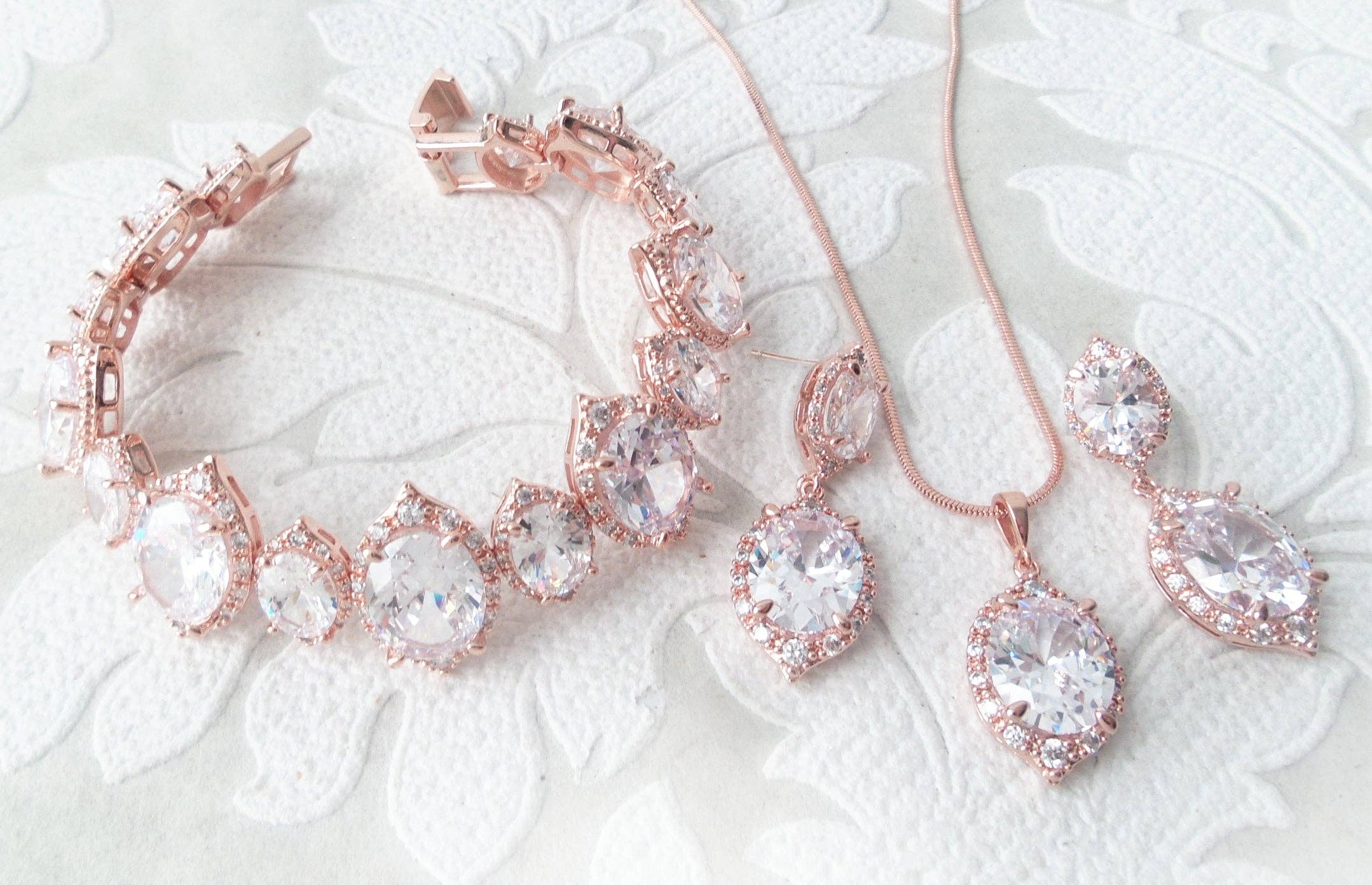 Dalfiya – Großhandel Schmucksets – Grand Parure Brautschmuck-Set für viktorianische Braut oder Abschlussball9