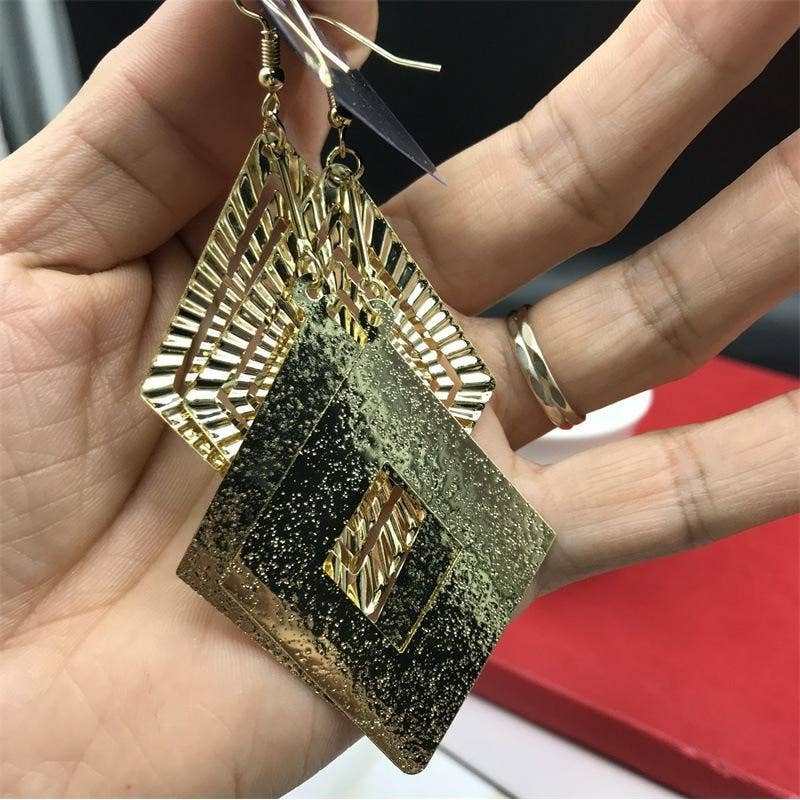 MoodGold - Wholesale Dangle Earrings - Strikingly Exaggerated Oval Geometric Earrings2