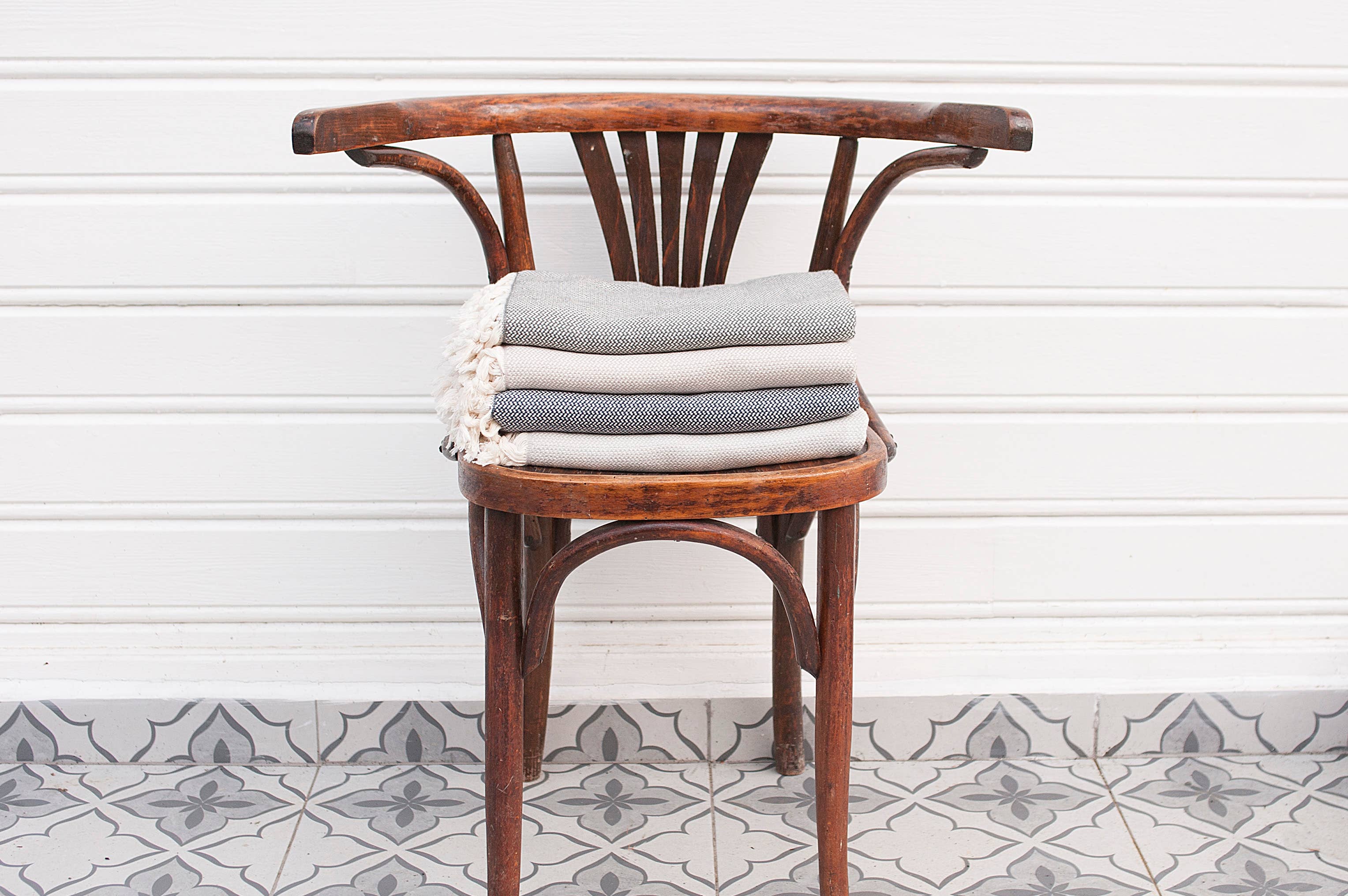 loom.ist - Wholesale Throw Blanket - Pebble Throw38