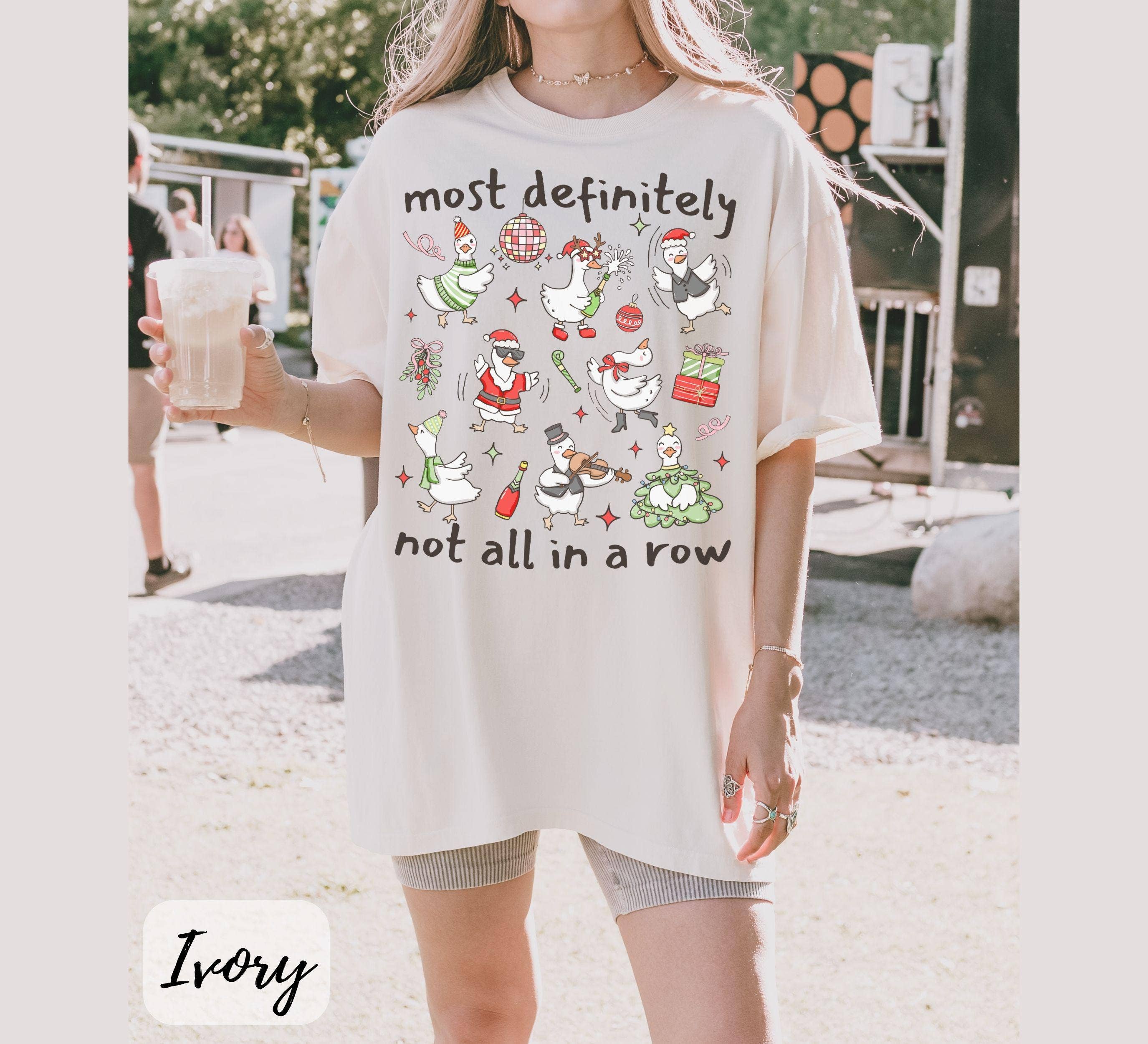 Glaime – Engroshandel Grafisk t-shirt - Dame – Silly Goose Christmas Comfort Colors T-shirt & Sweatshirt5