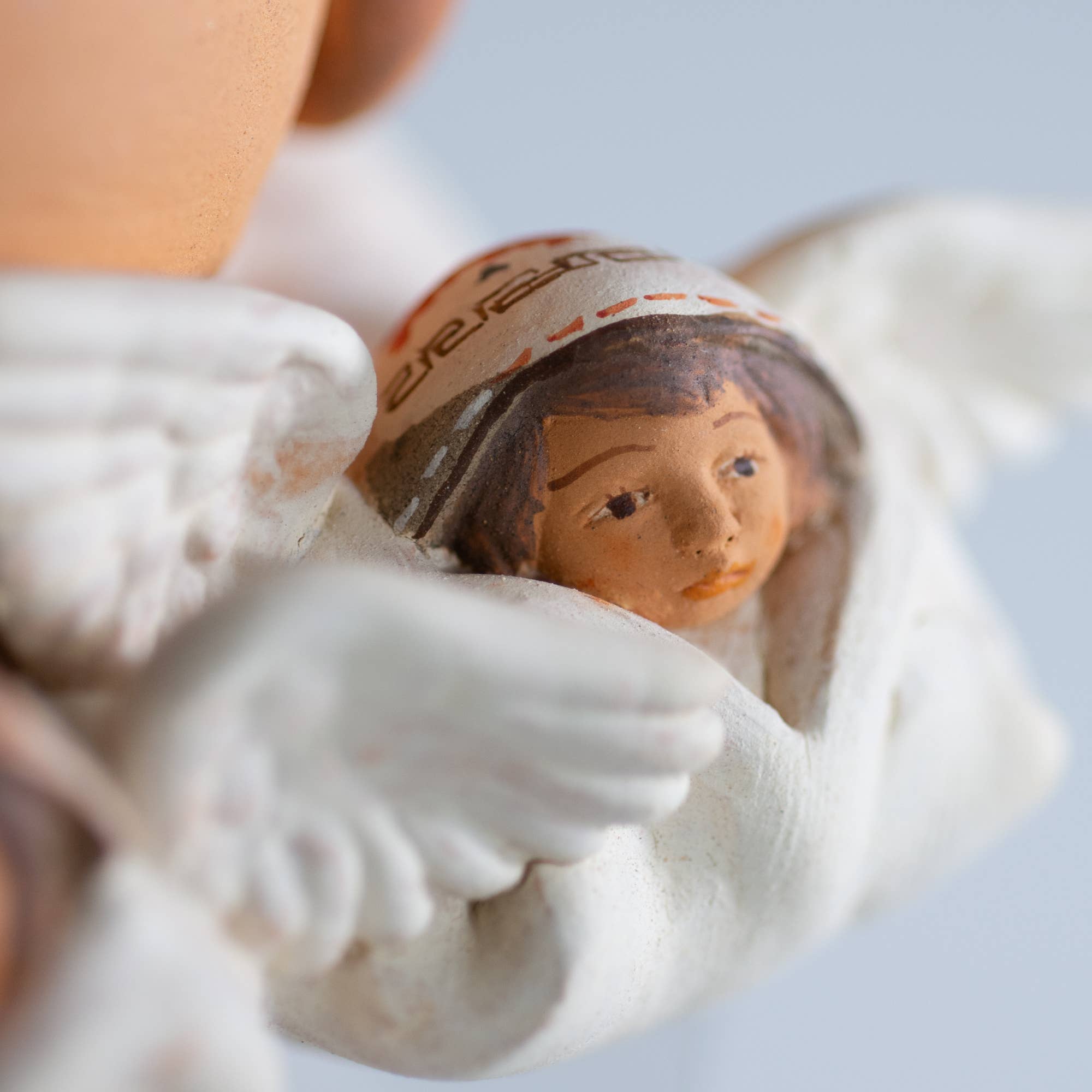 Lucuma Designs - Wholesale Decorative Figurine - Holy Mary with Angels - Fine Ceramic Sculpture - Artist Made4